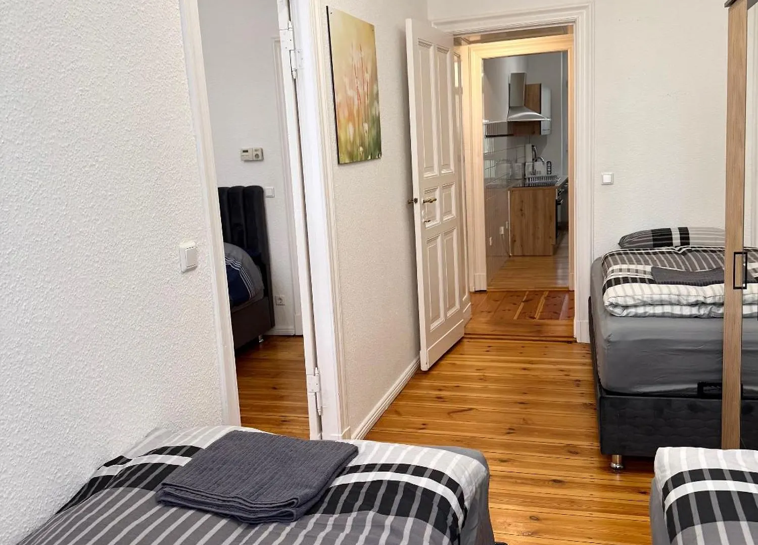 Sehr Zentrale Wohnung Fuer Bis Zu 6 Gaeste - Nah Gelegen Zum Kurfuerstendamm, Potsdamer Platz Und Kreuzberg In 10 Minuten Berlin